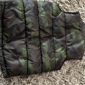 Boys puffy vest